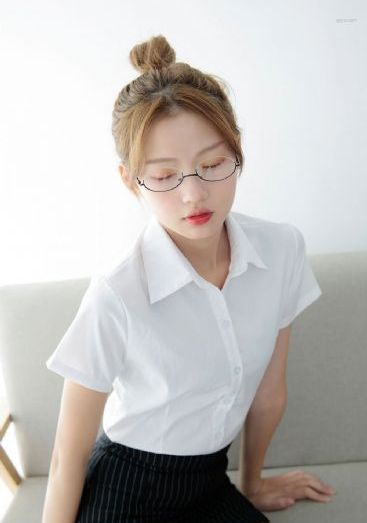 亚洲制服丝袜中文字幕在线_1080P电影在线观看